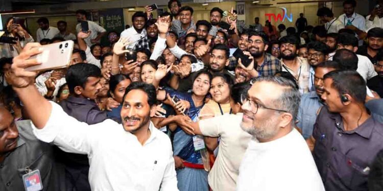 CM Shri YS Jagan Meeting with ipack Representatives in Vijayawada,Andhrapradesh Elections 2024,AP Politics,AP News,TDP vs YSRCP,Chandrababu,Telugu World Now