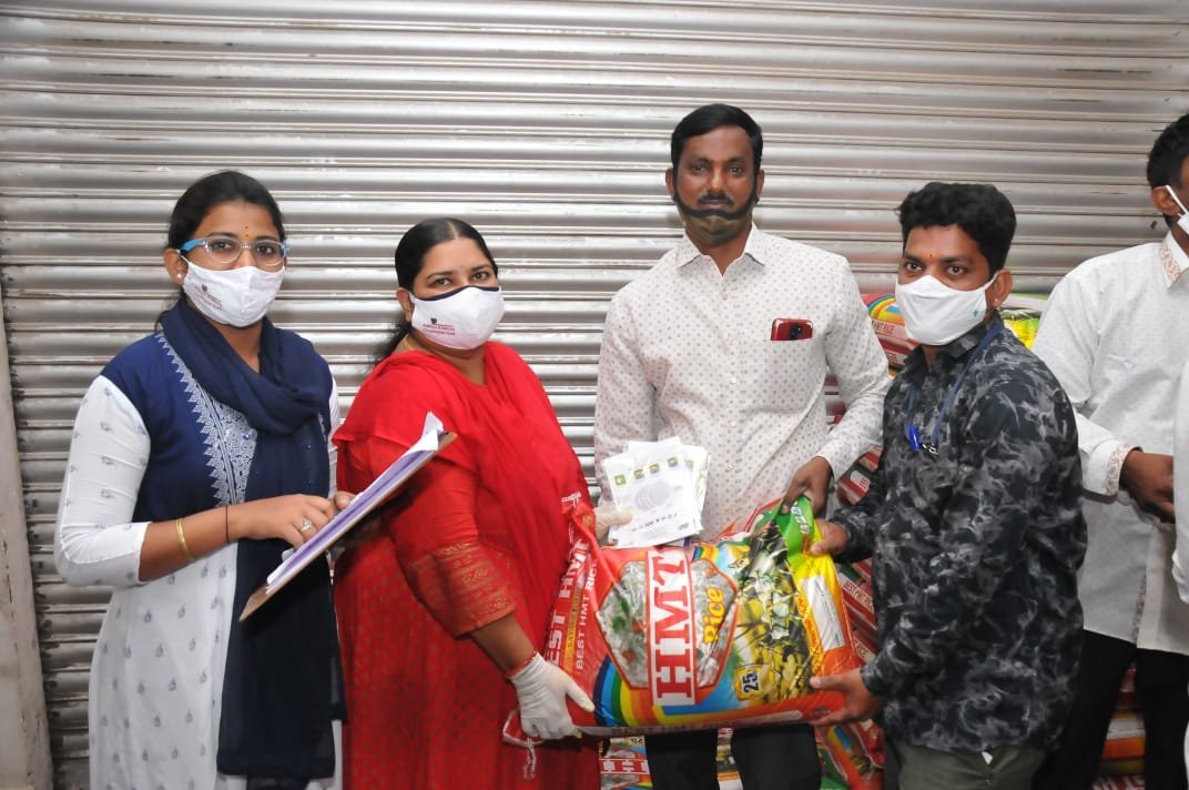 Aditya Krishna Charitable Trust 150 Rice Bags and 1000 N 95 Masks were distributed to Journalists & Press Media people,v9 news telugu,teluguworldnow.com,Nand Kishore Vyas Bilal,