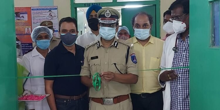 COVID Isolation Centre in Kondapur Govt. Hospital was Inaugurated By Shri VC Sajjanar, IPS., Commissioner Of Police, Cyberabad, Covid News,v9 news telugu,teluguworldnow.com.1