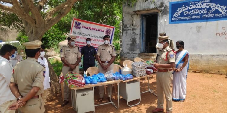 Rachakonda police adopted village Rachakonda and 5 Tandas 25 Corona affected families given medicine and one month ration by Rachakonda police,v9 news telugu,teluguworldnow.com,covid news,1