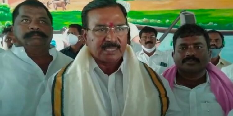Political News: ఆంధ్రా జలదోపిడీ: కృష్ణా నది పరివాహక ప్రాంతంలో అక్రమ ప్రాజెక్టుల నిర్మాణం: మంత్రి సింగిరెడ్డి నిరంజన్ రెడ్డి