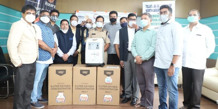 Presenting 6 Oxygen Concentrators to TS Police by TANA & Rotary Club of Hyderabad East,covid news,cp sajjanar ips,v9 news telugu,teluguworldnow.com,#RCHE,#TANA,cyberabad police,