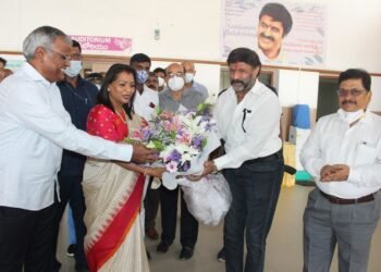 Smt Gadwala Vijayalakshmi, Mayor ghmc,nanadamuri balakrishna,basava tarakam cancer hospital,v9 news telugu,teluguworldnow.com,3