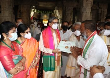 go seva,go maha kshetram,yuga tulasi foundation,go sena,bhakthi news,N. V. Ramana,justice Nuthalapati Venkata Ramana,v9 news telugu,teluguworldnow.com,ttd k shiva kumar,1