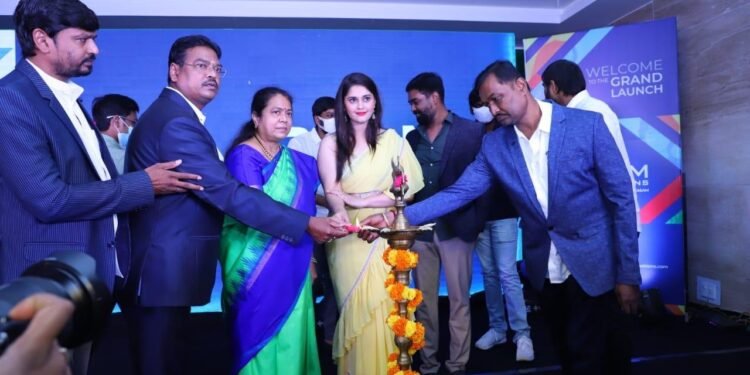 kasam website logo launched by actress surabhi and warangal mayor gundu sudharani,warangal news,latest telugu news,teluguworldnow.com,