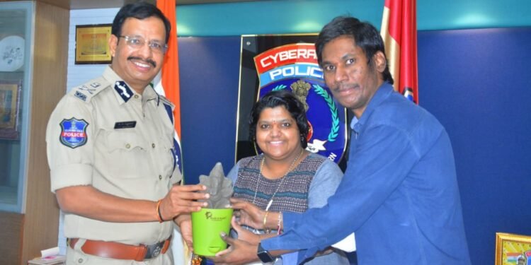 Plan A Plant Foundation CEO Ganesh Amarnadh Gurram,Eco Ganesh,CP Sajjanar IPS,Cyberabad Police News,V9 News Telugu,Telangana News,Telugu Golden TV,teluguworldnow.com,