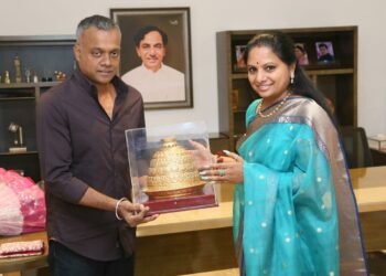 Allipoola Vennela Bathukamma Song, Mekha Rajan, Anagha Angelina, AR Rahman, Gautham Vasudev Menon,MLC Kalvakuntla Kavitha,Telangana bathukamma Festival,telangana jagruthi batukamma songs,telugu golden tv,teluguworldnow.com