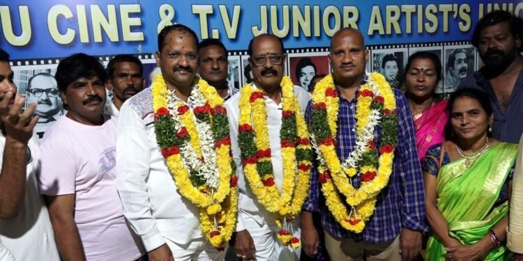 President of the Telugu Cinema and TV Junior Artist Association Swamy Goud, Secretary Vallabhaneni Anil Kumar.Tollywood News,telugu golden tv,my mix entertainments,www.teluguworldnow.com.President of the Telugu Cinema and TV Junior Artist Association