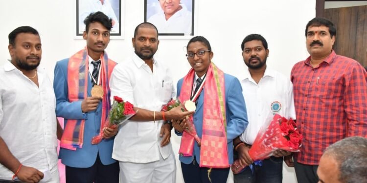 Telangana Kick Boxers Lahari M Girish,Ashish Chand in World Kickboxing Championship 2021 Egypt,Minister V Srinivas Goud,Telangana News,v9 news telugu,telugu golden tv,my mix entertainments,www.teluguworldnow.com1