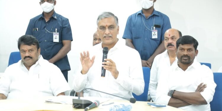 Minister Harish Poweful Comments on Central Minister Piyush Goyal About Telangana Farmers Issues,Telangana political News,PM Modi,Harish Rao Press Meet,v9 news telugu,telugu golden tv,teluguworldnow.com.1