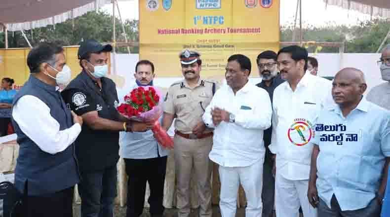 Telangana State Sports Authority, Cyberabad Police Commissioner Shri Stephen Ravindra, IPS, 61st NTPC National Ranking Archery Tournament Prize Distribution organized by Telangana Archery Association at Gatchibauli Stadium,teluguworldnow.com