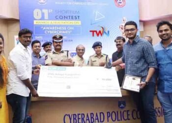 The first Short Film Contest – Awareness on Cybercrimes winners were announced on 5th March 2022, at Cyberabad Police Commissionerate. This contest was conducted by SCSC & Cyberabad Police Cyber Crimes wing,telugu golden tv,teluguworldnow.c