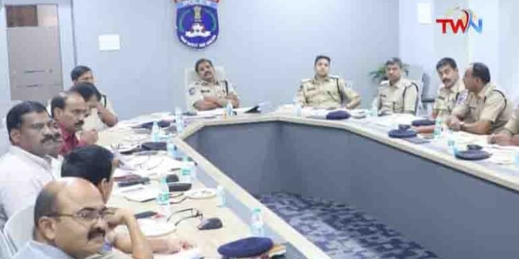 Cyberabad Police Performance Good DGP Shri Mahender Reddy, IPS, Telangana State DGP Review Meeting,CP Sthephen Raveendra,Telangana Police News,Telugu Golden TV, My Mix,www.teluguworldnow.com