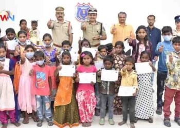 Odisha and Maharashtra states migrant brick kilns worker children who availed education in their mother tongue under work sites school a PPP Model of Rachakonda police, Revenue Department,teluguworldnow.com
