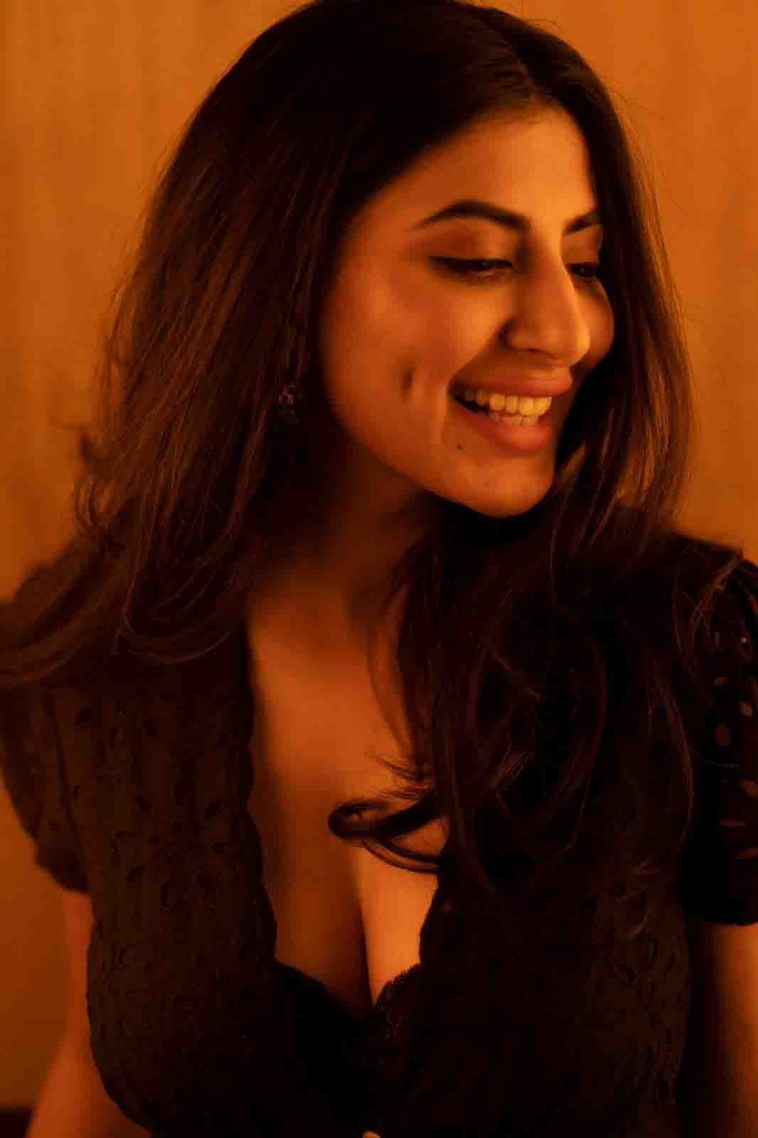 Swetha Avasthi To Play Lead Actress In Veerabhadram Chowdary, Naresh Agastya, Deccan Dream Works & Jayadurgadevi Multimedia’s New Movie,telugu golden tv,my mix entertainments,www.teluguworldnow.com.1