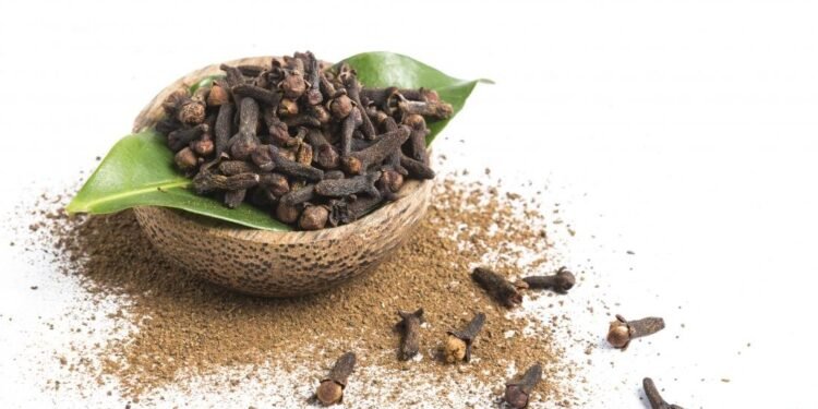 Health tips about using clove and benefits