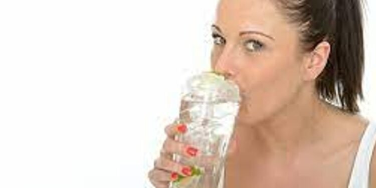 Cold Water Side Effects: అధికంగా చల్లని నీటిని తాగుతున్నారా? తస్మాత్ జాగ్రత్త ఆ సమస్యలు వచ్చే ప్రమాదం ఉందంట!!