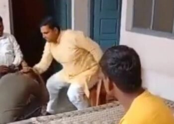 దళిత యువకుడిపై దాడి.. పరారీలో గ్రామ సర్పంచ్.