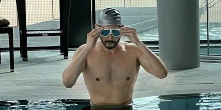 నెట్టింట వైరల్ అవుతోన్న సూపర్ స్టార్ సిక్స్ ప్యాక్ హాట్ ఫొటోస్…