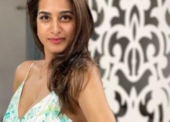 యూట్యూబర్‌తో పండగ చేసుకో సురేఖ వాణి అంటున్న నేటిజన్స్.