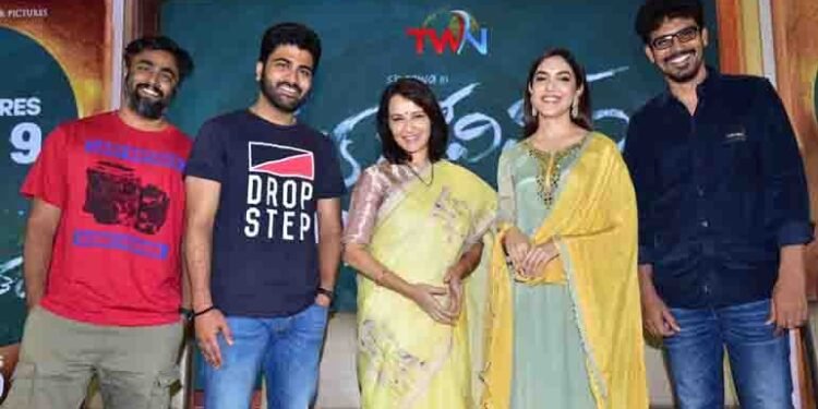 Oke Oka Jeevitham is a heart-touching movie that gives the audience a new experience, 'Oke Oka Jeevitham' film unit at press meet,Telugu Golden TV,www.teluguworldnow.com,my mix entertainments,Telugu World news