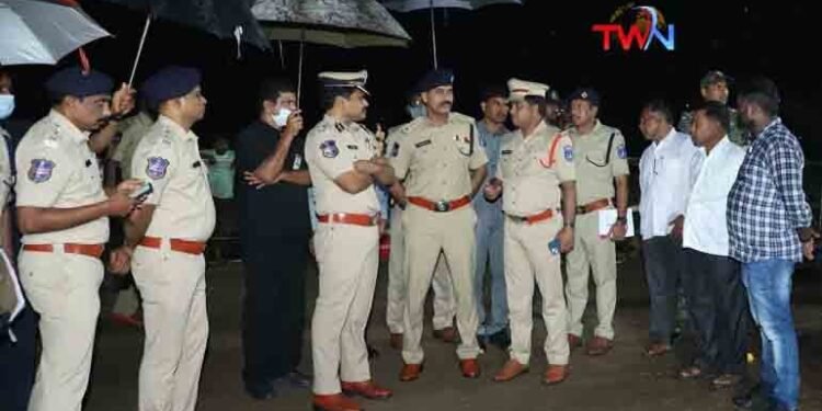 Peaceful Ganesh immersion, Cyberabad CP Shri Stephen Ravindra IPS visited many ponds in Shamshabad zone,Telugu Golden TV,v9 news telugu,www.teluguworldnow.com,my mix entertainments,Telugu World news