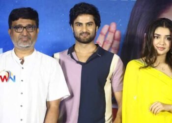 Thank you to the audience for the Grand success of the film 'aa Ammai Gurinchi Meeku Cheppali, Film Unit in Success Meet,Sudheer Babu,Krithy Shetty,www.teluguworldnow.com