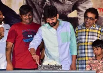 Thanks to the audience who gave 'Alluri' a great success, Film unit at 'Alluri' success meet,Telugu Golden TV,www.teluguworldnow.com,My Mix Et,v9 news telugu,telugu world news