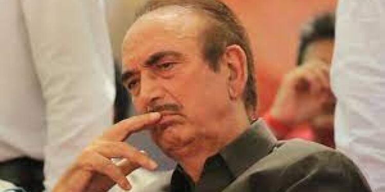 Political తుపాకీ ద్వారా శాంతి రాదన్న ఆజాద్… చంపేస్తామంటూ ఉగ్రవాదుల నుంచి బెదిరింపులు