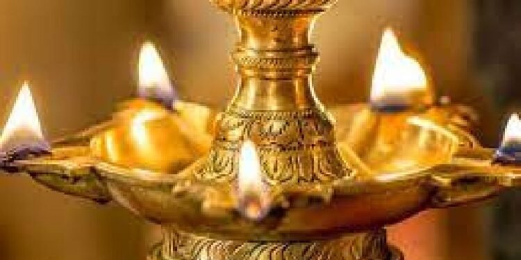 Bhakthi ఇంట్లో దీపారాధన ఎలా చేయాలో తెలుసా..!