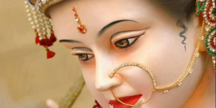 Bhakthi నవరాత్రుల్లో అమ్మవారు ధరించిన చీరను భక్తులు కట్టుకోవచ్చా…?