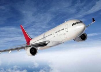 ప్లైట్‌లో యువకుడి అరాచకం.. సిబ్బంది ఏం చేశారంటే..!