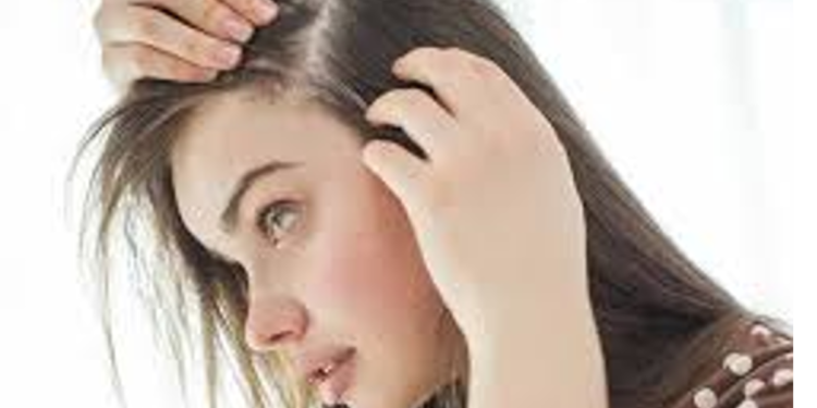 Health జుట్టు ఊడిపోతుంది కదా అని ఎవరేం చెప్పినా పాటిస్తున్నారా? అయితే ఈ విషయాలు తెలుసుకోకపోతే మరింత ప్రమాదంలో పడినట్టే!