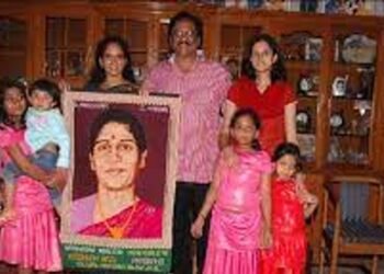 Movie కృష్ణంరాజు మొదటి భార్య ఎవరో తెలుసా ?.. తన కంటే 28 ఏళ్ళు చిన్నదైనా.. రెండో భార్యను ఎందుకు పెళ్లి  చేసుకున్నారు?