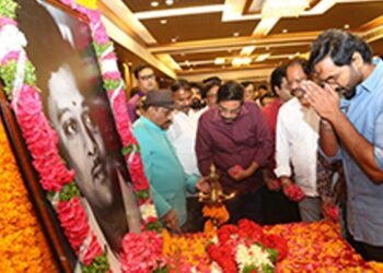 Emtertainment ఏకంగా 70 వేల మందికి భోజన ఏర్పాట్లు చేసి పెద్ద మనసు చాటుకున్న ప్రభాస్..