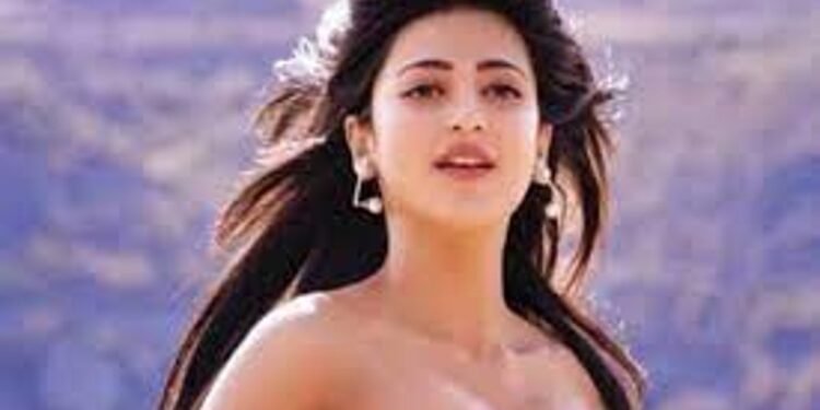 Entertainment సోషల్ మీడియాలో వైరల్ అవుతున్న శృతిహాసన్ డాన్స్ వీడియో..