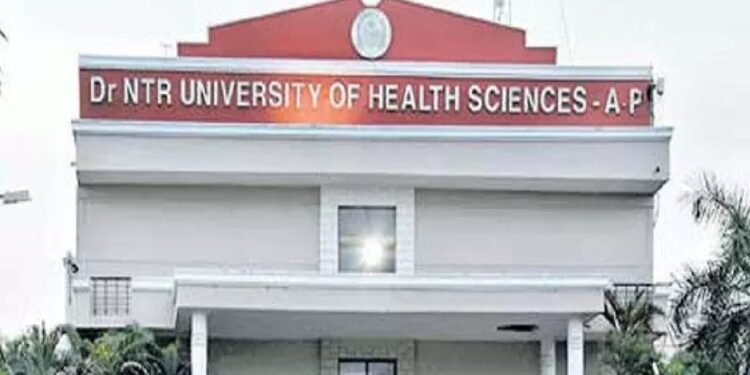 Political హెల్త్ యూనివర్సిటీ పేరు మార్చడం అంత తేలికైన పని కాదా.. వైద్య విశ్లేషకులు ఏమంటున్నారంటే..