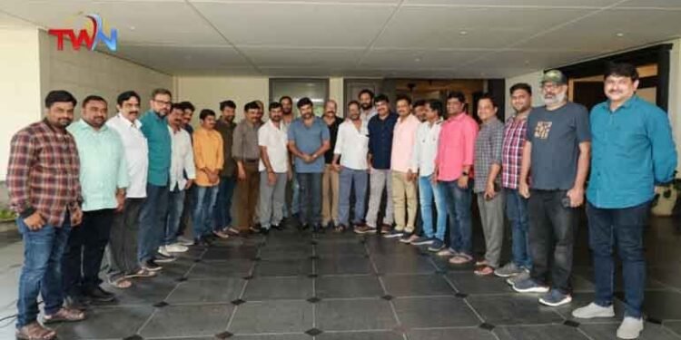 TFJA Committee Members and journalists met Megastar Chiranjeevi,Film News,Tollywood Latest Updates,Telugu Golden TV,My Mix Entertainments,telugu world news,www.teluguworldnow.com