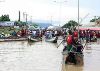 Crime : పడవ బోల్తా పడి 76 మంది జల సమాధి..