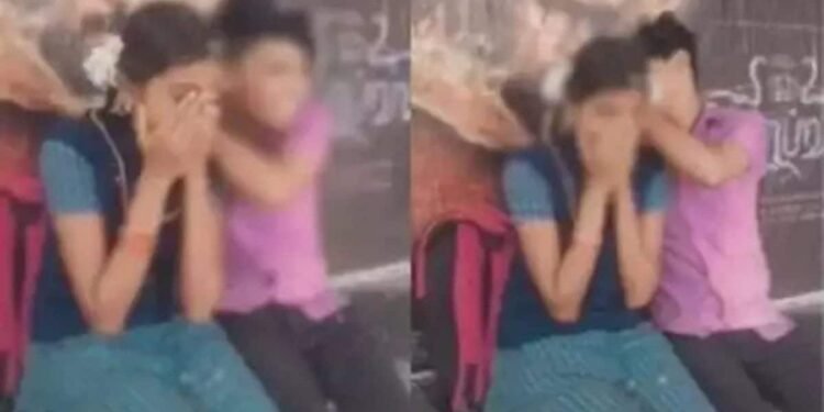 Viral Video : బస్ స్టాప్ లోనే పెళ్లి చేసుకున్న ఇంటర్ విద్యార్థులు