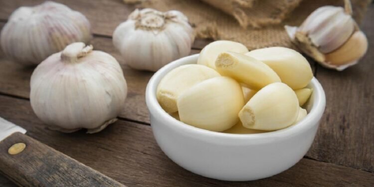 Health వెల్లుల్లి తరచూ ఆహారంలో భాగం చేసుకోవడం వల్ల కలిగే లాభాలు..