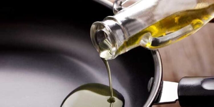 Health ఆరోగ్యం కోసం వంటల్లో ఈ నూనెలలో ఓసారి ట్రై చేయండి..