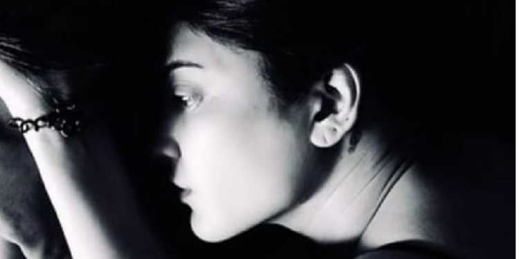 Movie న్యూడ్ ఫొటోస్ షేర్ చేసిన స్టార్ హీరో కుమార్తె..