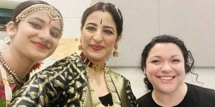 Indrani Davuluri is a famous dancer who received Global Awards,Telugu World