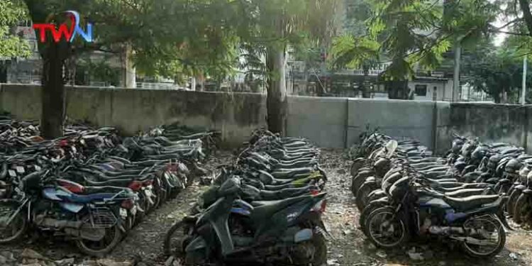 Abandoned vehicles on streets City Armed Reserve Headquarters, Amberpet,Make sure your vehicle is included,Rachakonda Police Commissionerate,Rachakonda Police News, Telugu World Now