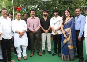 Grand Pooja Ceremony of Production No1,@vishwaprasadtg,Hyd City Commissioner Shri Sreenivasa Reddy , Producer VishwaPrasad , Director Bobby , KSrinivasaReddy , Avanish Thiruveedhula , Simran Chowdary