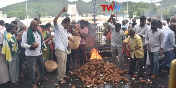 Nandamuri Balakrishna Birthday Celebrations At Tirumala - State Media Co-ordinater Sridar Varma, TTD Export Member NTR Raju, NBK Fans,Latest News, Telugu World Now