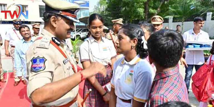 Police should be redeployed to civil service. Preservation of peace and security should be the goal, CP Sudhir Babu IPS,78th Independence Day Celebrations,Rachakonda News,Telugu World Now