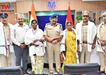 Rachakonda CP honors local women and police officers who poured pus on a pregnant woman,Rachakonda News,Telangana Police news,Telugu World Now