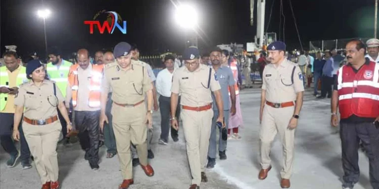 Collective Efforts Ensure Peaceful Ganesh Immersion, Cyberabad CP. Avinash Mohanty, IPS,Ganesh Navratri celebrations, Bhakthi News, DCP Madhapur Dr. Vineeth G, IPS,Cyderabad News, Telugu World Now